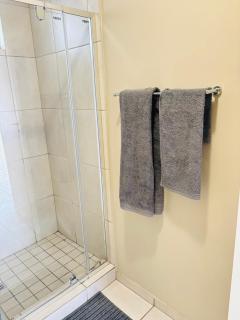 The Midrand Nest - Chic Bachelor Pad - 2