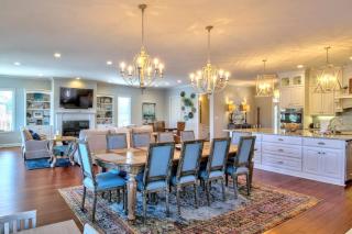 Luxe Haven Lakehouse - 4
