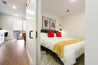 LUX King Bed Free Parking GYM UPMC PITT CMU - 8