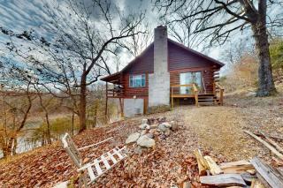 Charlie's Ol' Fishing Cabin - 8