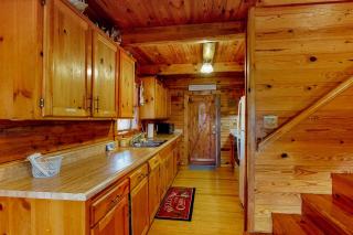 Charlie's Ol' Fishing Cabin - 1