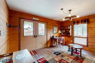 Beaver Lake Retreat - 2