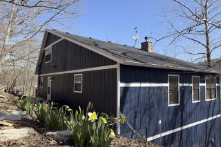 Lone Star Lake House - 9
