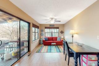 Lone Star Lake House - 3