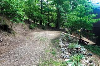 Lone Star Lake House - 8