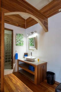 Pangea Lodge with Shared Pool at the Heart of Manzanillo - 1