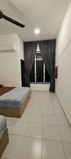 Kota Tinggi RuzZana Family Stay 5 Queen Bed - 7