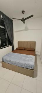 Kota Tinggi RuzZana Family Stay 5 Queen Bed - 4