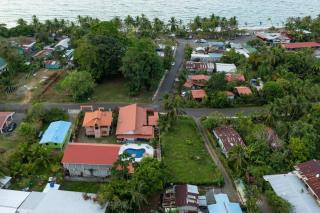 Entire Home Near Beach, Quiet Area, Pool - 1