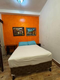 Sunset Guesthouse - 4