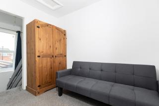 OG Stays VIII- Free Wifi, Free Parking, Family & Contractor - 2