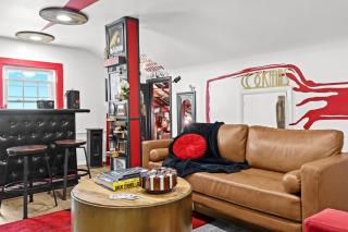 6 Spacious Units Close to Downtown & Expo Center - 0
