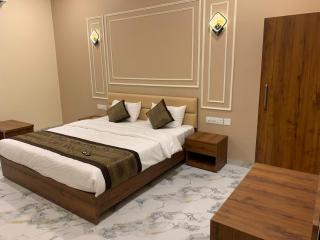 Hotel Shree Inn - 1