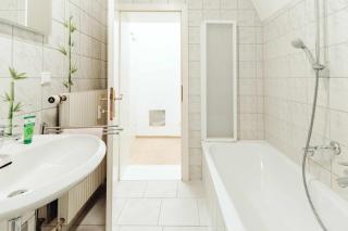 Lilians City Stay Jakomini16 3b - 5