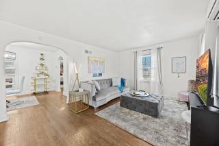 5 Spacious Units Close to Downtown & Expo Center - 5