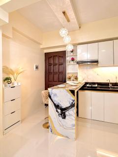 Cozy & Relaxing Stay at Royal Oceancrest Mactan -  - 5