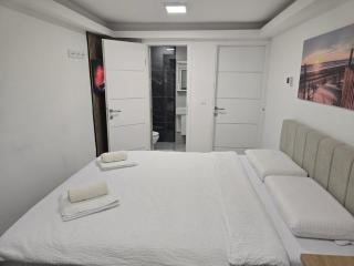 City Center Edy room - 6