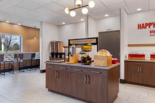 Hampton Inn & Suites by Hilton Windsor - 2