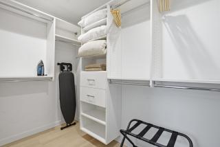 NEW! 2B2BA Modern Fremont Home w Parking Space & Rooftop, BBQ, AC - 3