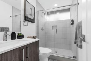 Seattle Modern 2BR2BA Townhome with Rooftop Near Capitol Hill w Garage Parking - 5