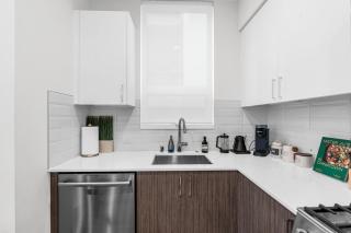 Seattle Modern 2BR2BA Townhome with Rooftop Near Capitol Hill w Garage Parking - 3