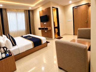 Hotel The Balwood Suites Near Delhi IGI Airport - 1