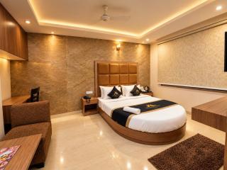 Hotel The Balwood Suites Near Delhi IGI Airport - 2