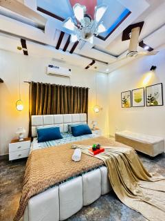 1BR Studio in Karachi near airport - 9