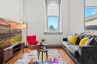 Chic and Comfy Unit w Free Parking Medical District - 3