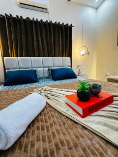 1BR Studio in Karachi near airport - 4