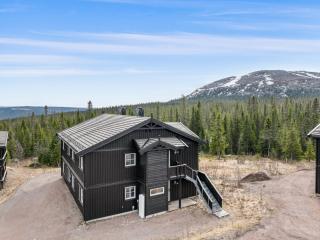 Trysil Ski-In, Ski-Out Apartment, Sauna, Sleeps 6 - Mælem - 2