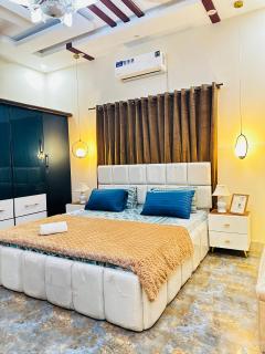 1BR Studio in Karachi near airport - 3
