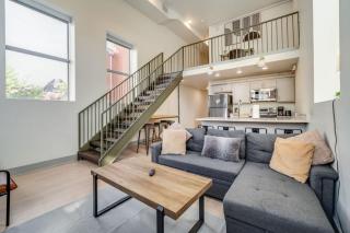 Modern and Cozy 2-BR Loft in Louisville # 201 - 9