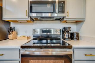 Modern and Cozy 2-BR Loft in Louisville # 201 - 2