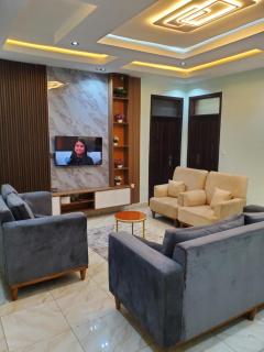 MoCrest Furnished Apartments Kigali - 5