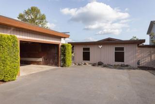 Waterfront Oasis, Private Dock and Lake Views - 3