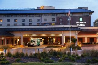 Embassy Suites by Hilton Omaha Downtown Old Market - 9