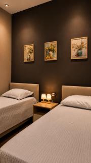Musafir guesthouse - 1