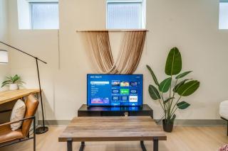Bright and Modern Studio in Louisville # 109 - 3