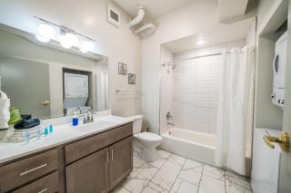 Bright and Modern Studio in Louisville # 106 - 7
