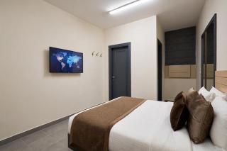 Hotel The Price Puneet Exports Paharganj New Delhi nearby Railway Station - 7