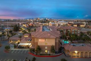 Hilton Garden Inn Las Vegas Strip South - 9