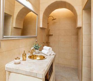Riad ABBASSIA Marrakech Première - Authentic Medina Experience - 6