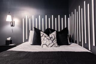 Hollyhock Suite 509 - 8