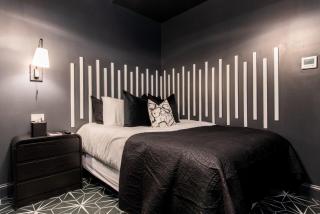 Hollyhock Suite 509 - 9