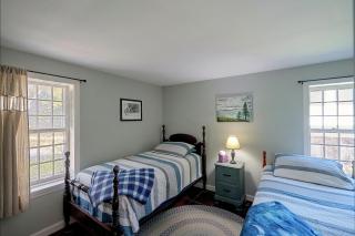 4BR Group Getaway on the Chickley River - 6