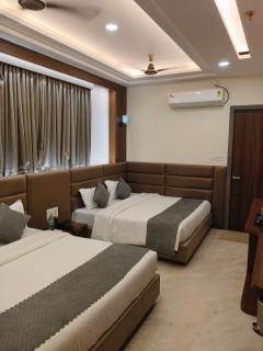 Hotel Oneness Crown, Omkareshwar - 4