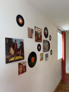 Le Vinyle - Le Perche in 70s style - 1