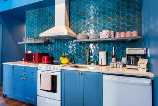 Hollyhock Suite 513 - 4