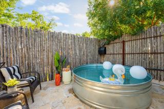 Claret House Full Kitchen and Private Hot Tub - 9